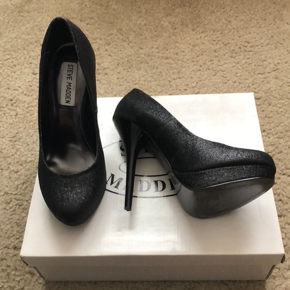 Black Sparkly Steve Madden Pumps - Picture 2 of 5
